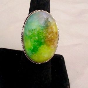 Beautiful titanium drusy cocktail ring Size 7 🌄